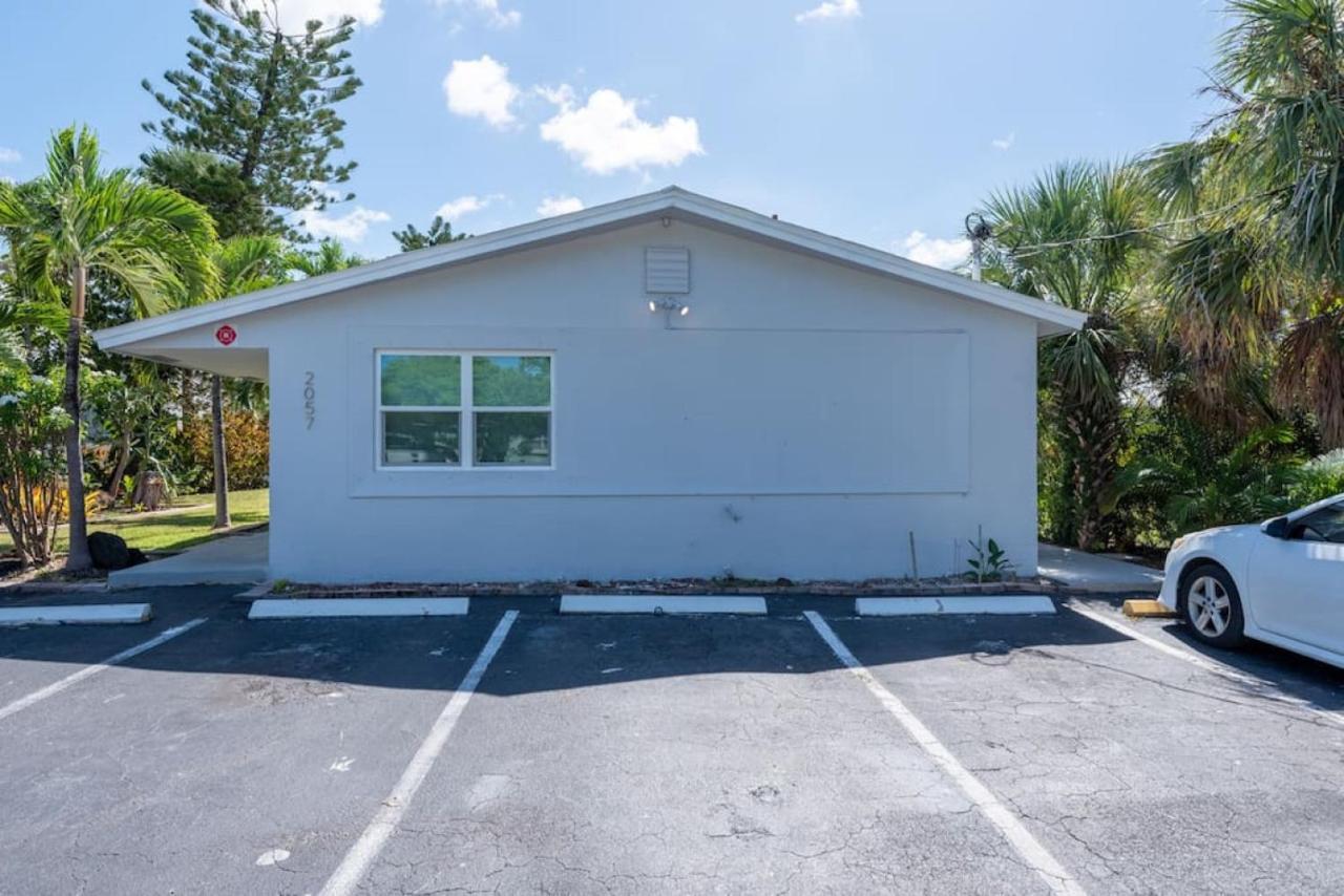Just Off Wilton Drive Apt 8 Fort Lauderdale Exterior photo